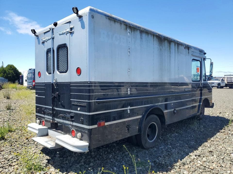1968 CHEVROLET DELIVERY TRUCK 3