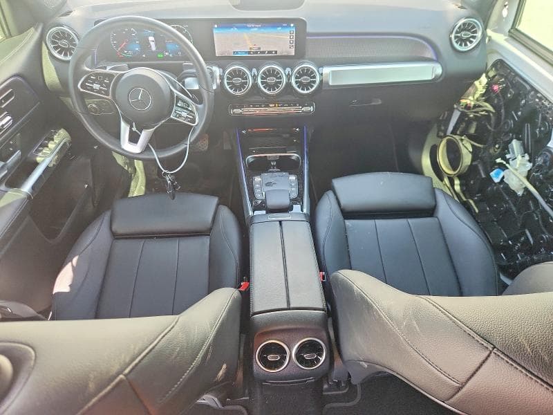 2023 MERCEDES-BENZ EQB 300 4MATIC 8