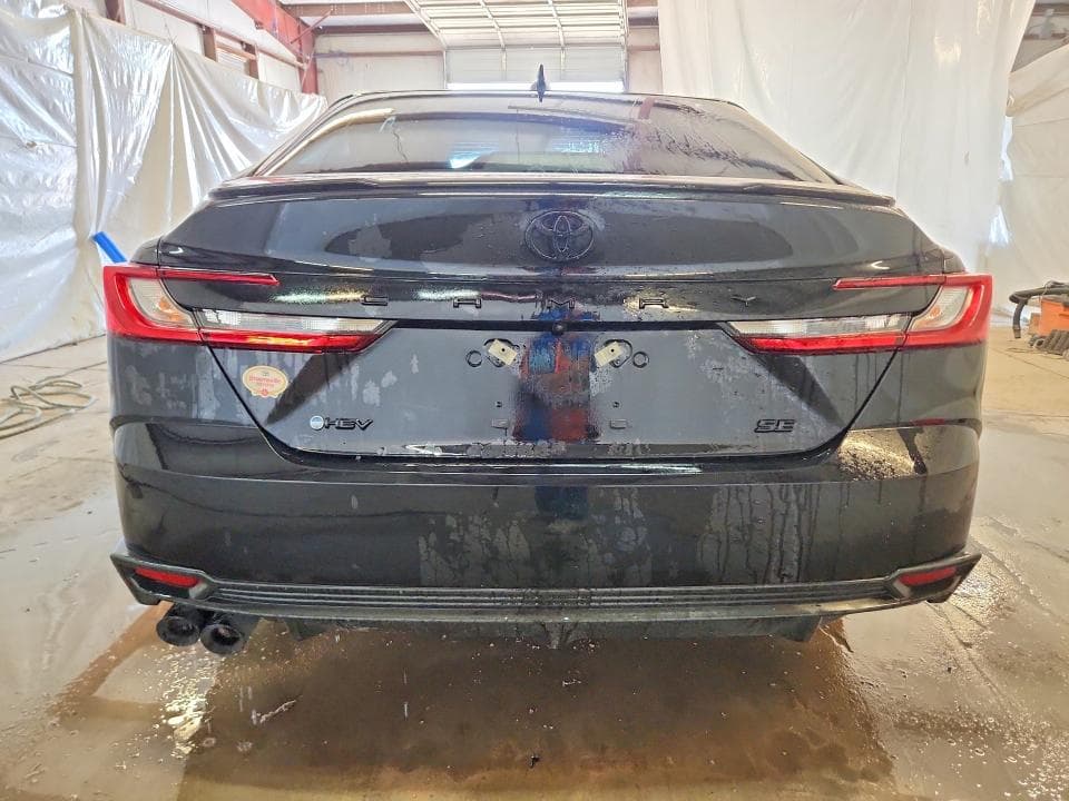 2025 TOYOTA CAMRY SE 6