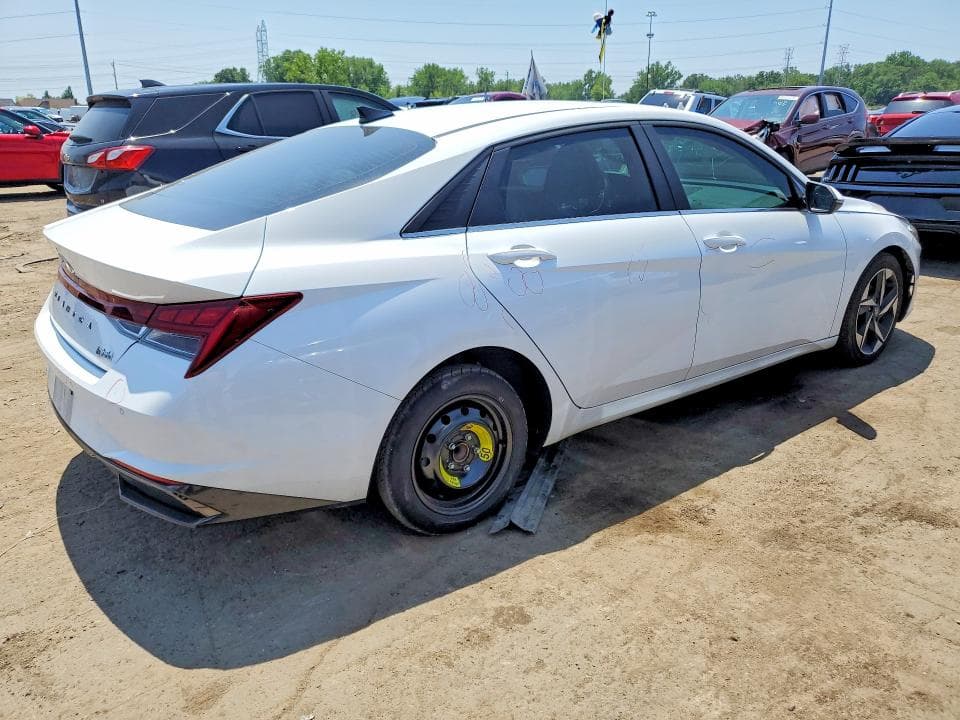 2023 HYUNDAI ELANTRA LIMITED 3