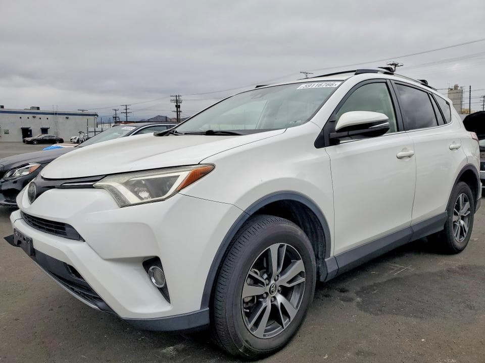 2018 TOYOTA RAV4 XLE - 1