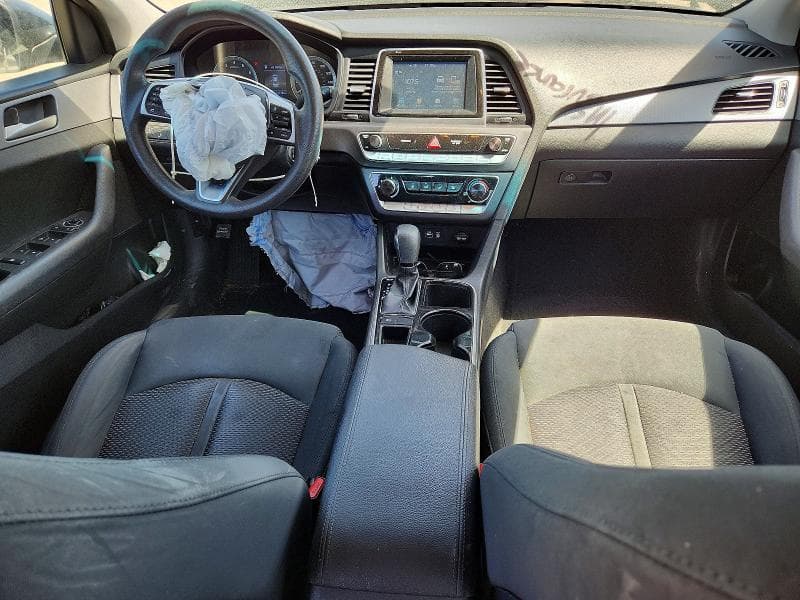 2019 HYUNDAI SONATA SE 8