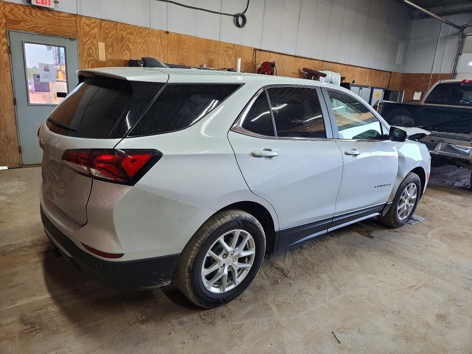 2022 CHEVROLET EQUINOX LT 3