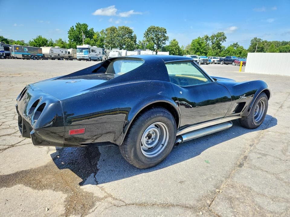 1975 CHEVROLET CORVETTE 3