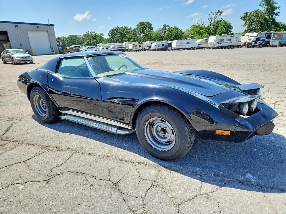 1975 CHEVROLET CORVETTE 4