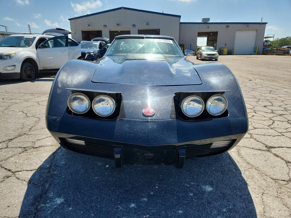 1975 CHEVROLET CORVETTE 5