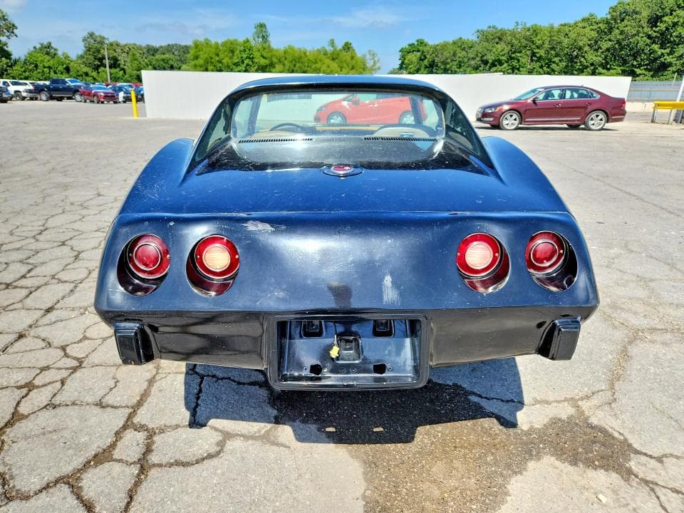 1975 CHEVROLET CORVETTE 6