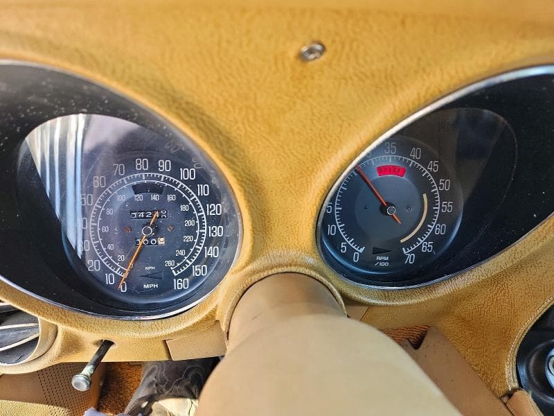 1975 CHEVROLET CORVETTE 9
