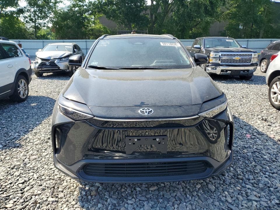 2025 TOYOTA BZ4X XLE 5