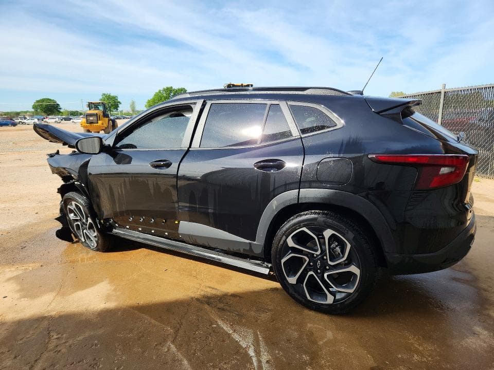 2025 CHEVROLET TRAX 2RS 2