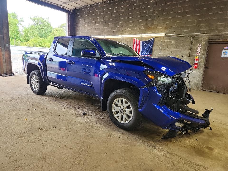 2025 TOYOTA TACOMA SR5 4