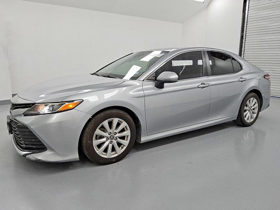 2020 TOYOTA CAMRY LE - 1
