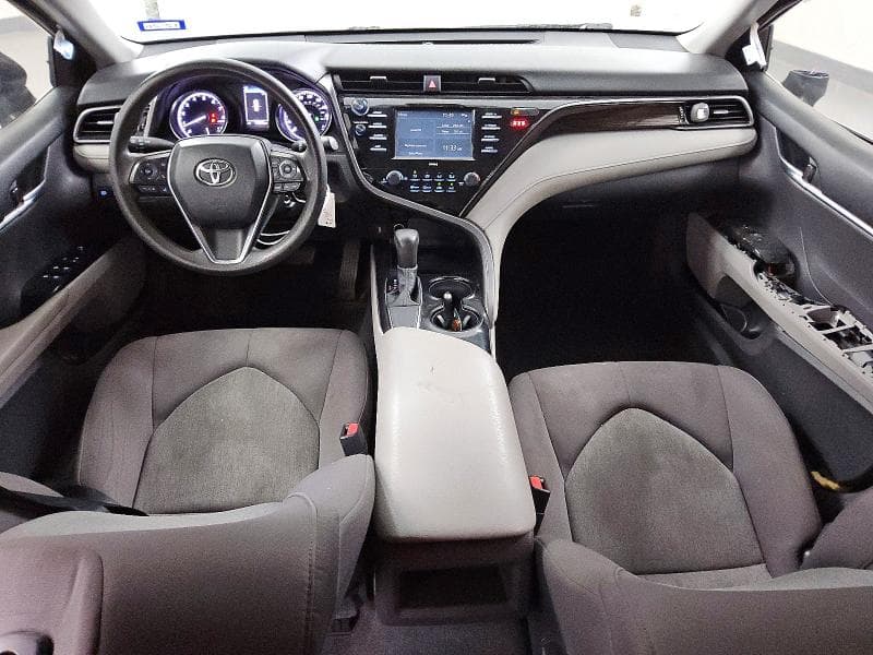 2020 TOYOTA CAMRY LE 8