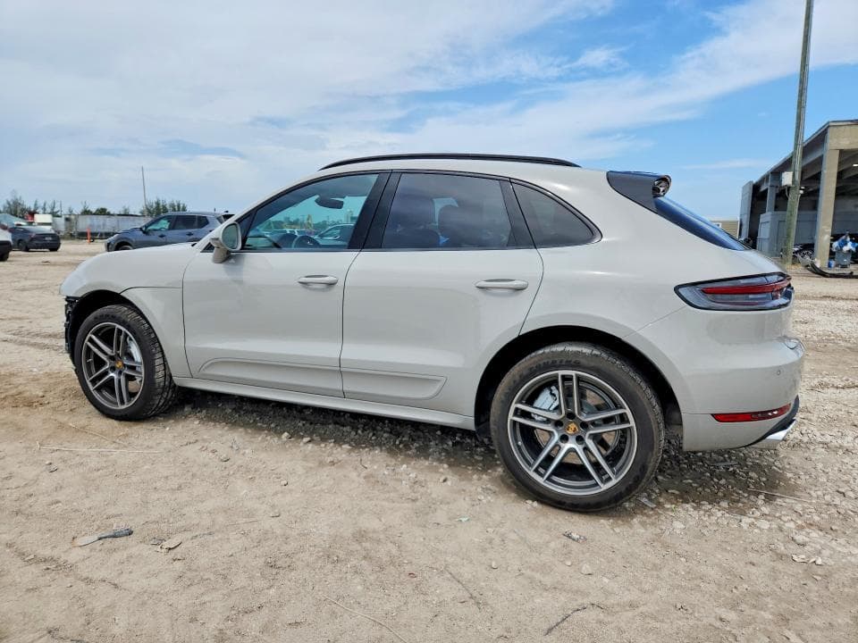 2020 PORSCHE MACAN TURBO 2