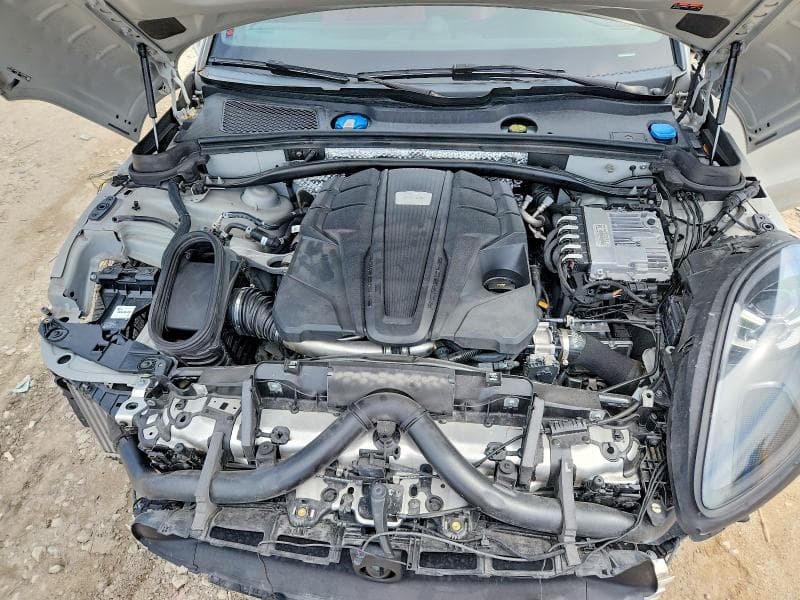 2020 PORSCHE MACAN TURBO 11
