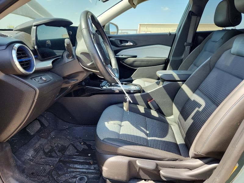 2025 CHEVROLET TRAX 1LT 7