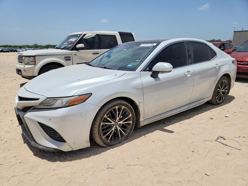 2018 TOYOTA CAMRY XSE - 1