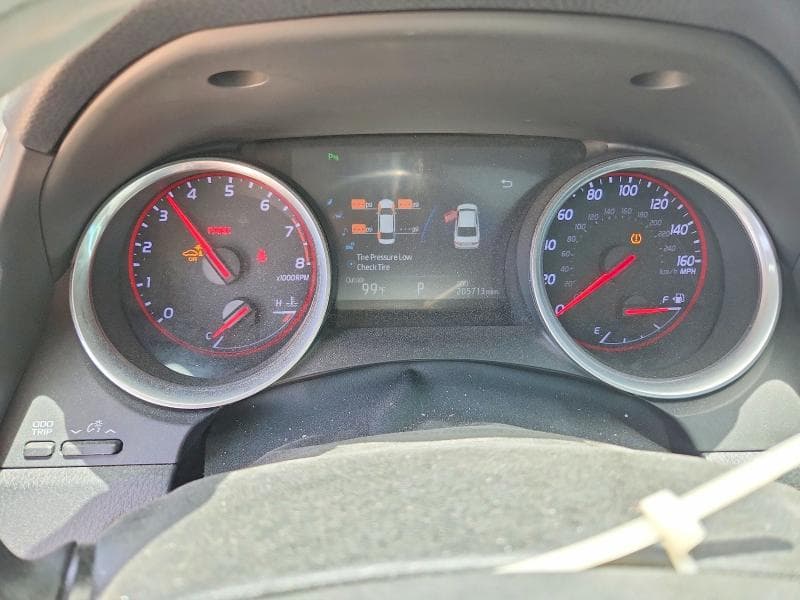 2018 TOYOTA CAMRY XSE 9