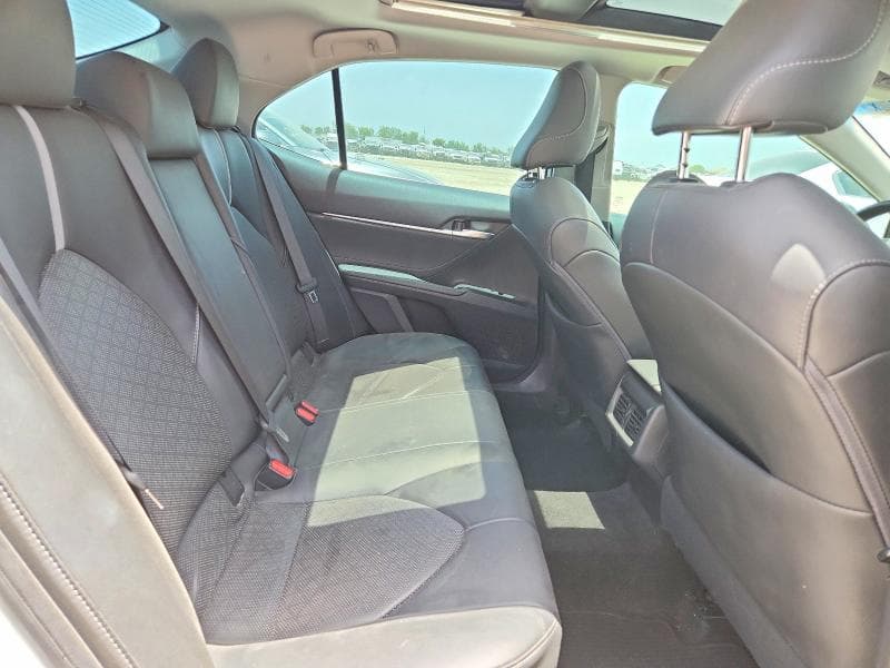 2018 TOYOTA CAMRY XSE 10