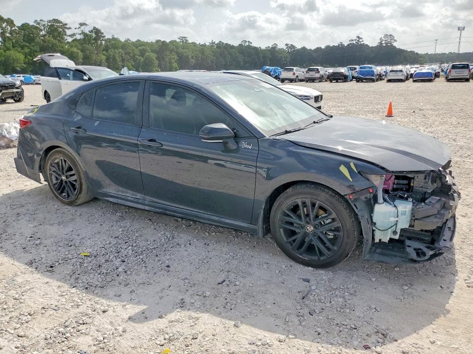 2026 TOYOTA CAMRY SE SE 4