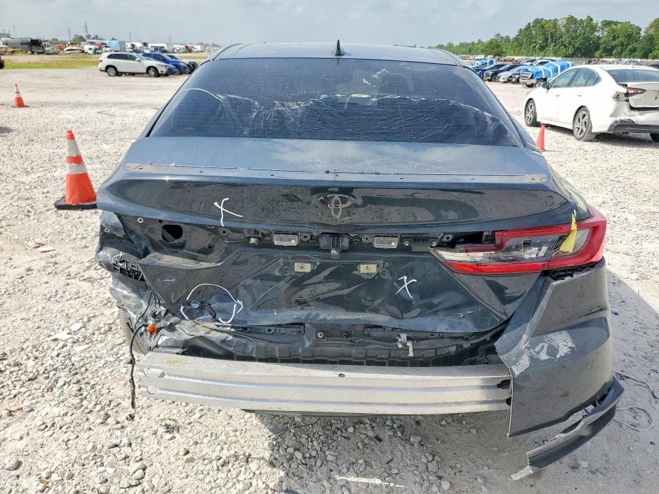 2026 TOYOTA CAMRY SE SE 6