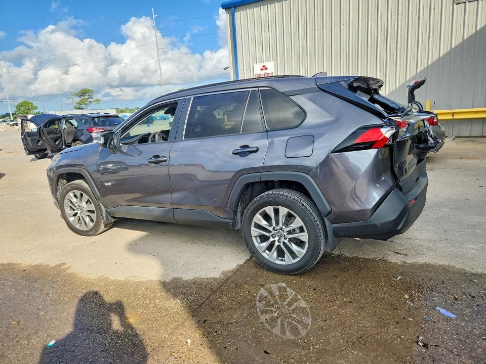 2023 TOYOTA RAV4 XLE PREMIUM 2