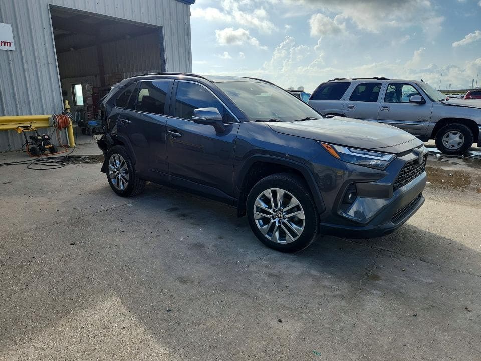 2023 TOYOTA RAV4 XLE PREMIUM 4