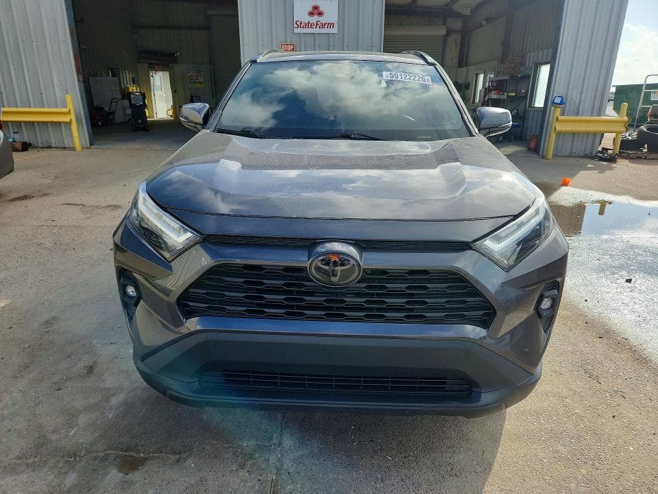 2023 TOYOTA RAV4 XLE PREMIUM 5