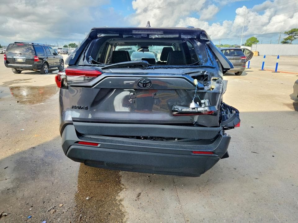 2023 TOYOTA RAV4 XLE PREMIUM 6