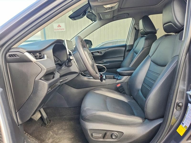 2023 TOYOTA RAV4 XLE PREMIUM 7