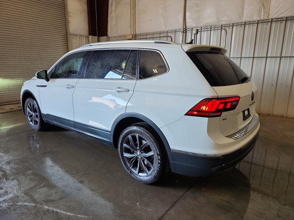 2022 VOLKSWAGEN TIGUAN SE 2