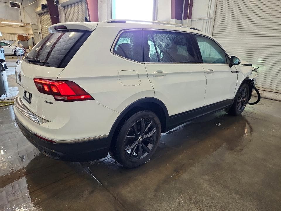 2022 VOLKSWAGEN TIGUAN SE 3