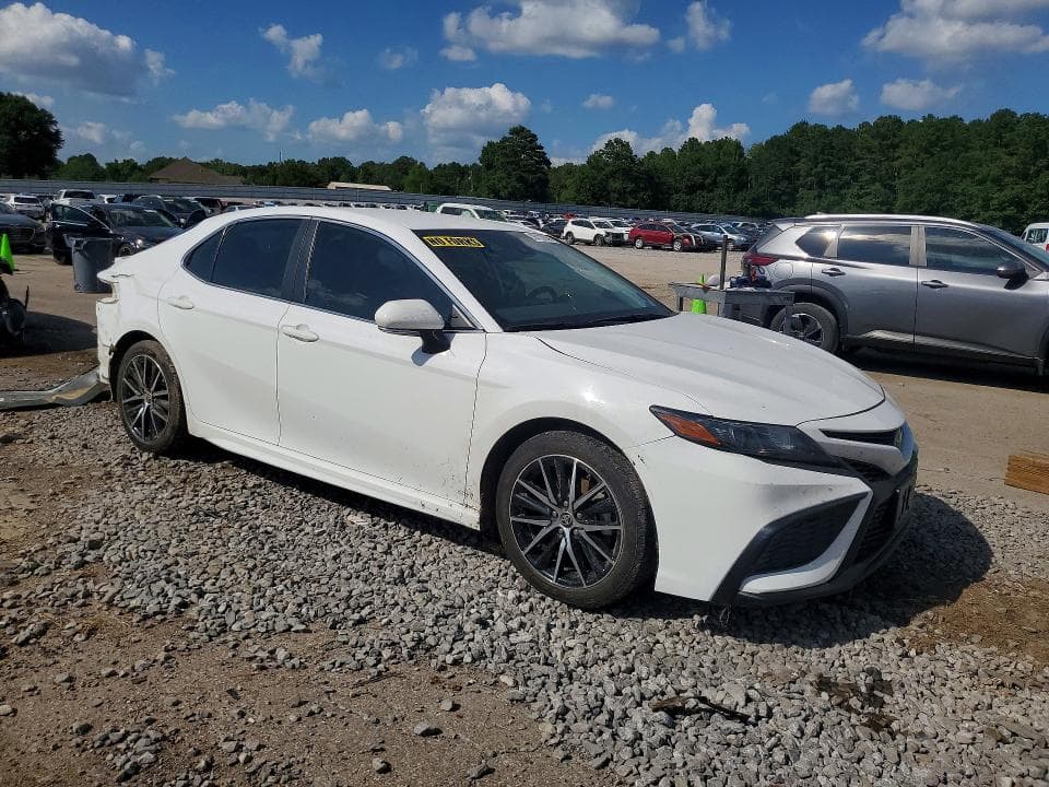 2024 TOYOTA CAMRY 4