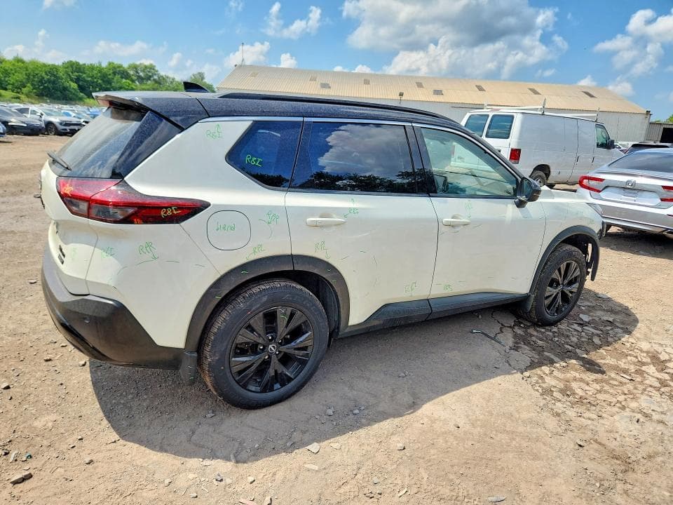 2023 NISSAN ROGUE SV 3