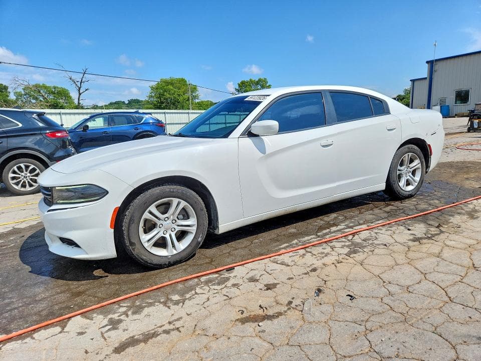 2017 DODGE CHARGER SE 1