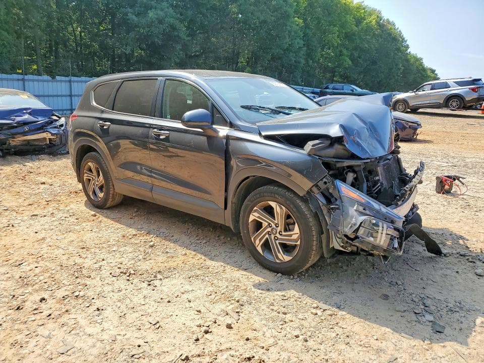 2022 HYUNDAI SANTA FE SE 4