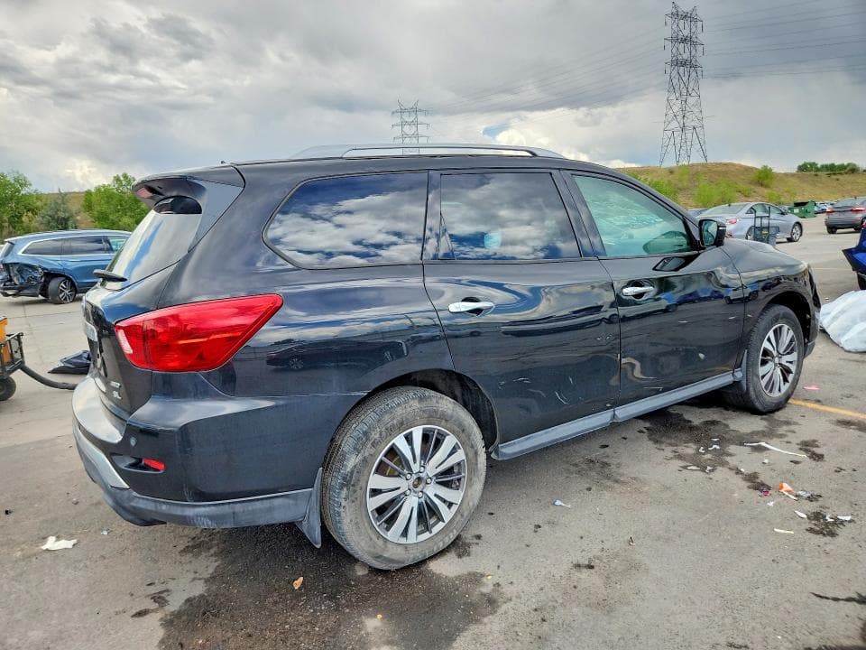 2017 NISSAN PATHFINDER SL SL 3