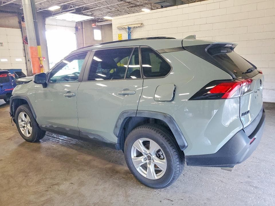2021 TOYOTA RAV4 XLE XLE 2