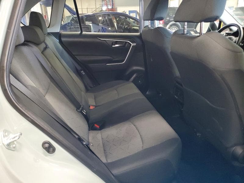 2021 TOYOTA RAV4 XLE XLE 11