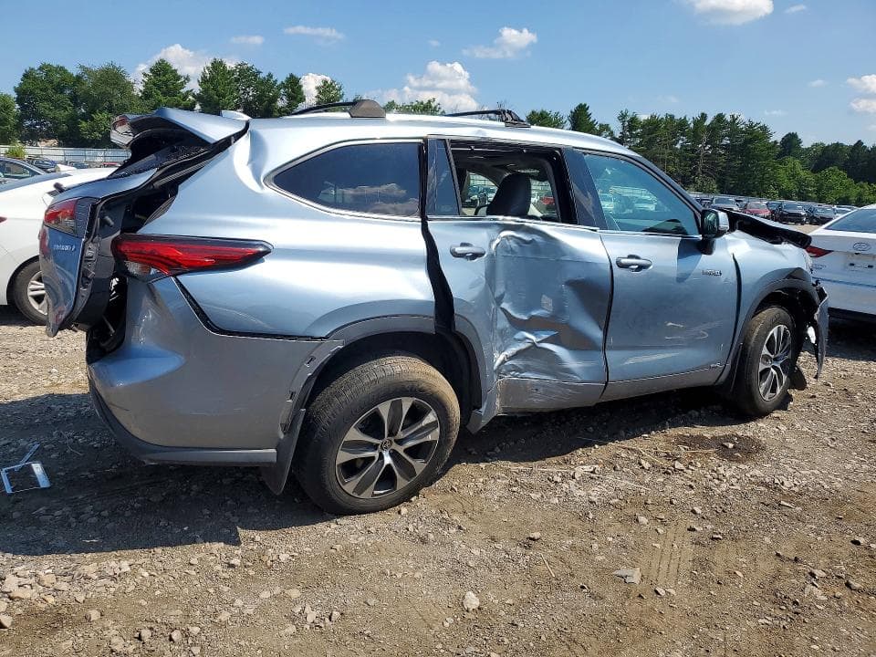 2021 TOYOTA HIGHLANDER HYBRID XLE HYBRID XLE 3