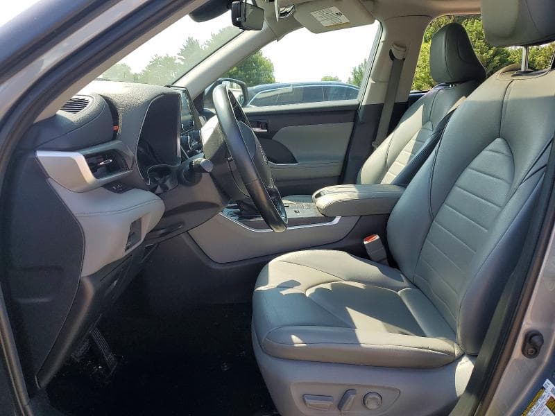 2021 TOYOTA HIGHLANDER HYBRID XLE HYBRID XLE 7