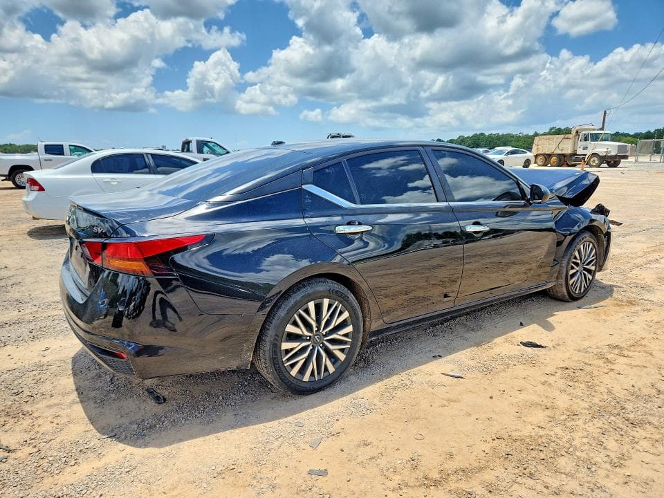 2024 NISSAN ALTIMA SV 3