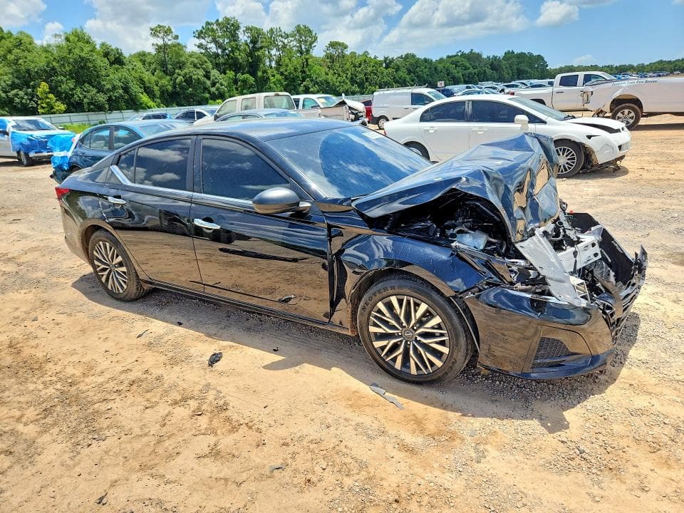 2024 NISSAN ALTIMA SV 4