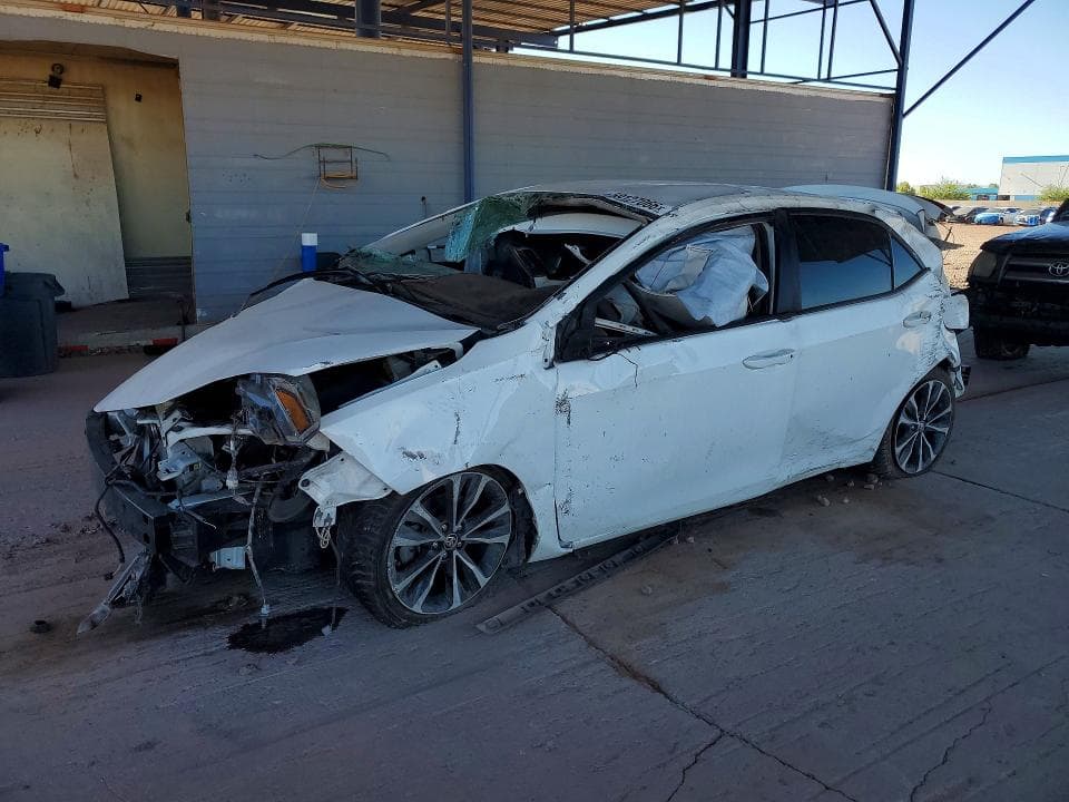 2018 TOYOTA COROLLA SE - 1