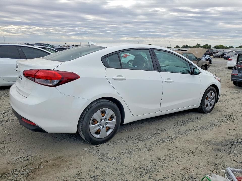 2018 KIA FORTE LX 3