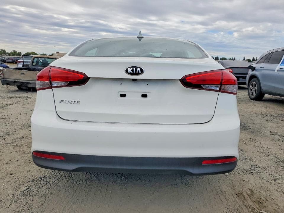 2018 KIA FORTE LX 6