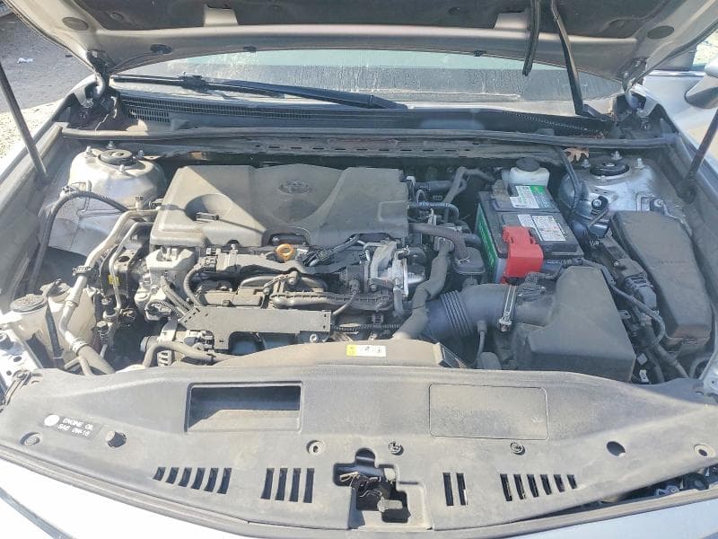 2019 TOYOTA CAMRY LE 11