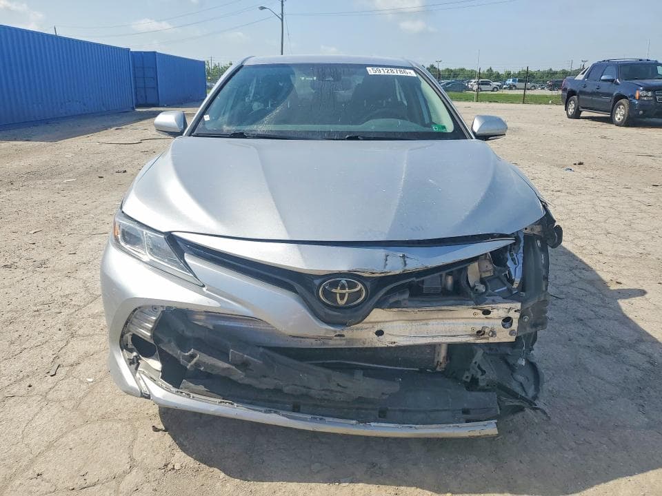 2019 TOYOTA CAMRY LE 5