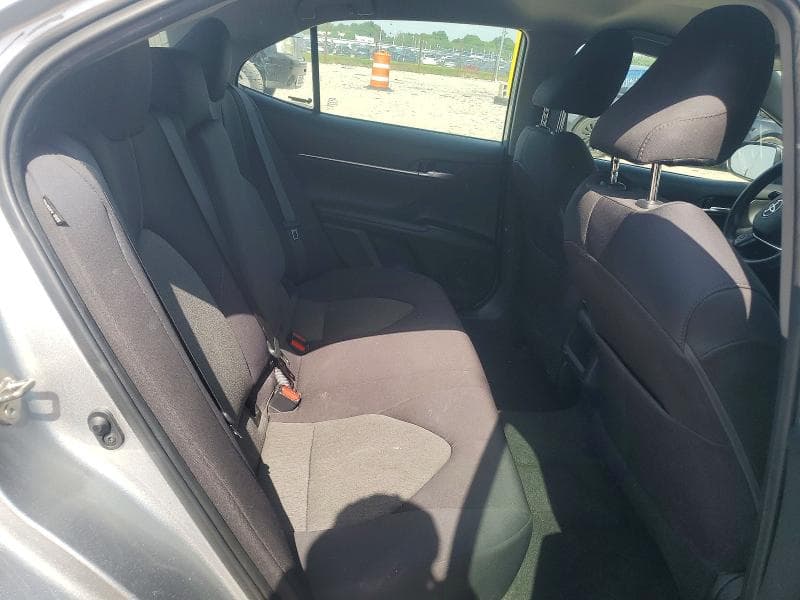 2019 TOYOTA CAMRY LE 10