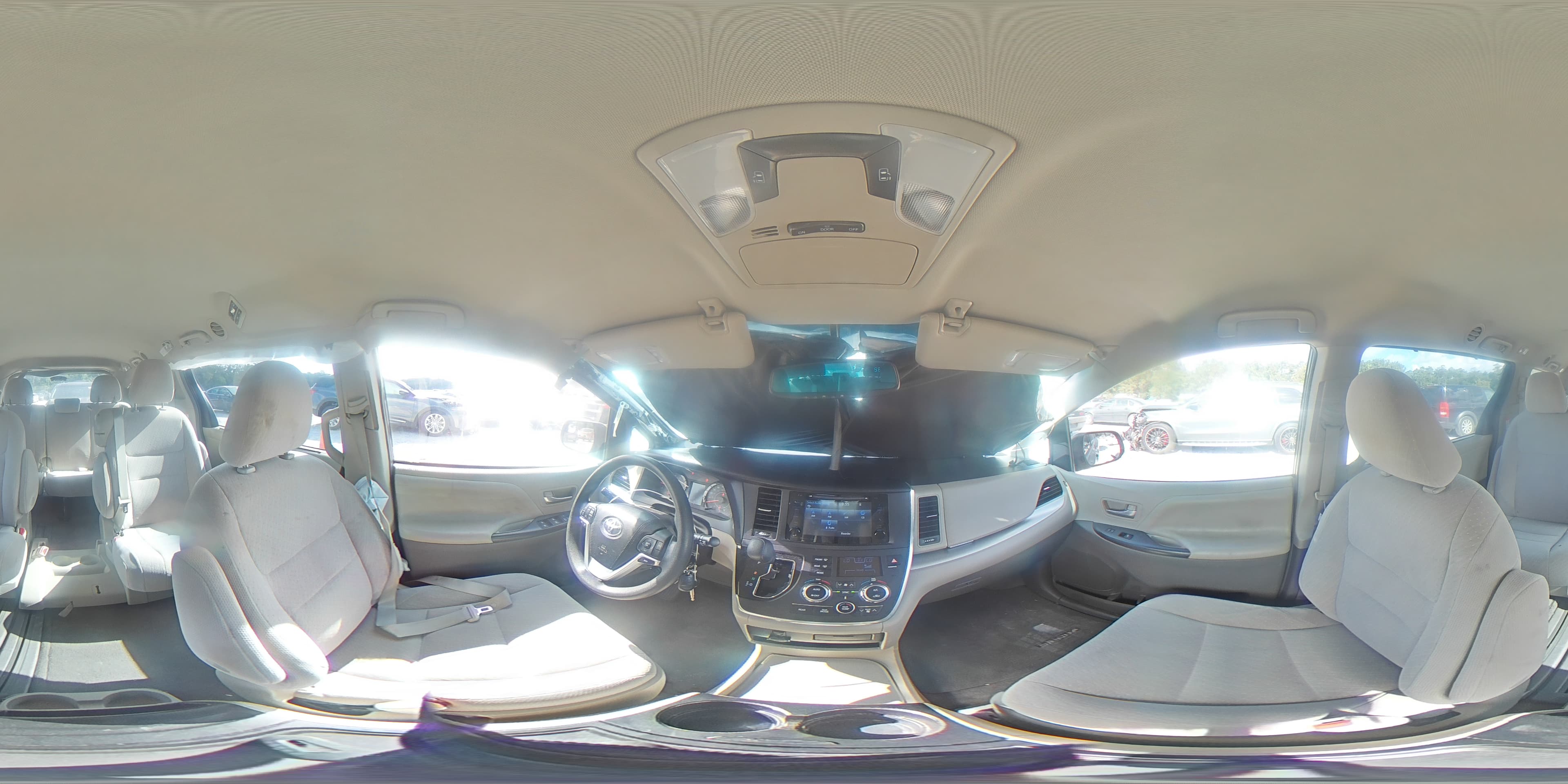 2017 TOYOTA SIENNA LE LE 15